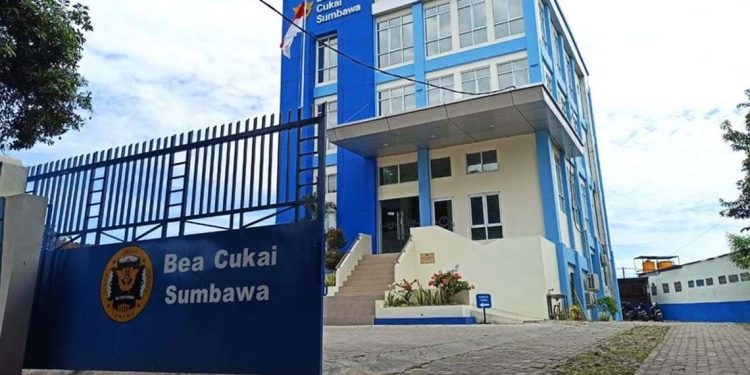 Bea Cukai Sumbawa Kantongi Setoran Negara Rp1,44 T, Tambang Jadi Motor